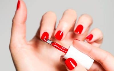 4 astuces pour prolonger la durée de vie du vernis à ongles