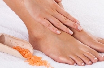 Gommage des pieds, comment faire ?
