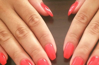 Comment Obtenir des Ongles Acryliques Brillants à la Maison ?